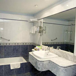 Hotel Castellano II